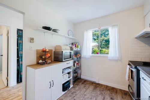 #3-933 Admirals Rd, Esquimalt, BC 