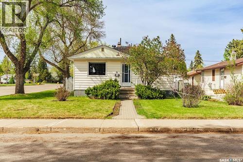 901 1St Street E, Saskatoon, SK - Outdoor