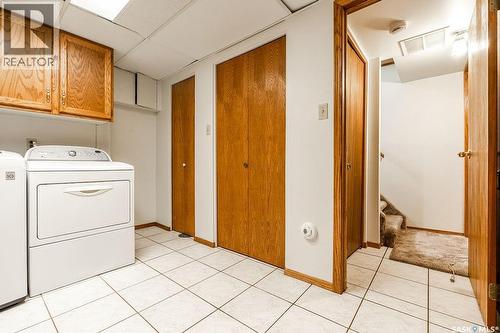 901 1St Street E, Saskatoon, SK - Indoor Photo Showing Laundry Room