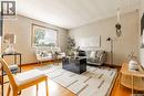 901 1St Street E, Saskatoon, SK  - Indoor Photo Showing Living Room 