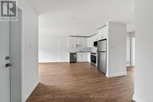 Unit #7B - 600 Second Street E, Cornwall, ON - Indoor Photo Showing Kitchen