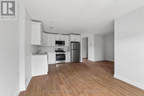 Unit #7B - 600 Second Street E, Cornwall, ON - Indoor Photo Showing Kitchen