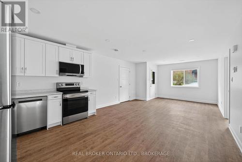 Unit #9B - 600 Second Street E, Cornwall, ON - Indoor Photo Showing Kitchen With Stainless Steel Kitchen