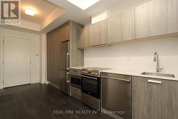 1807 - 50 CHARLES STREET E Toronto, ON M4Y 0C3