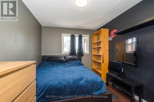3rd Bedroom AI - 42 - 1330 Trowbridge Drive, Oshawa, ON - Indoor Photo Showing Bedroom