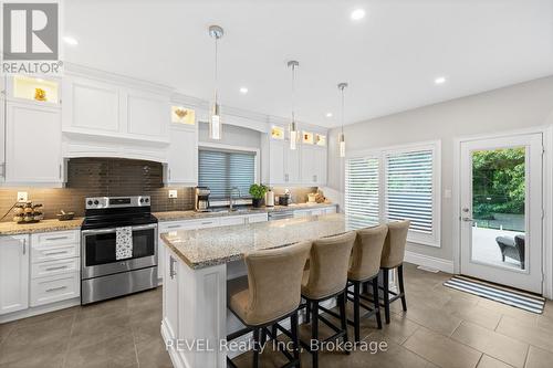 46 Philmori Boulevard, Pelham (Fonthill), ON - Indoor Photo Showing Kitchen With Upgraded Kitchen