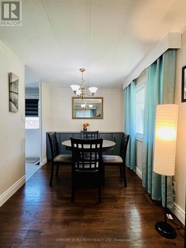1 Nectarine Court, Innisfil, ON - Indoor Photo Showing Dining Room