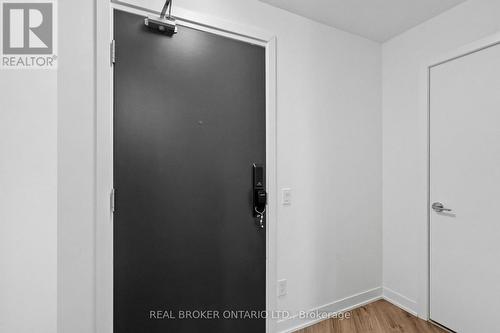 328 - 405 Dundast Street W, Oakville, ON - Indoor Photo Showing Other Room