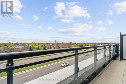 328 - 405 Dundast Street W, Oakville, ON - Outdoor With View