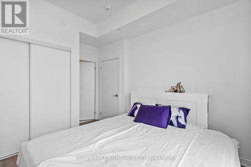 328 - 405 Dundast Street W, Oakville, ON - Indoor Photo Showing Bedroom