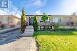 44 DUNCANWOODS DRIVE Toronto, ON M9L 2C4