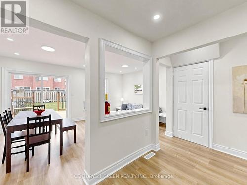 16 Mount Fuji Crescent, Brampton, ON - Indoor