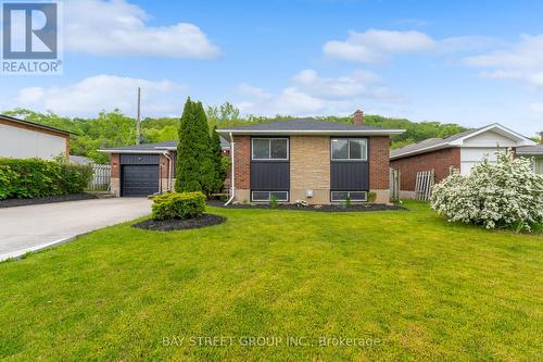 8 GLENBARR ROAD  St. Catharines, ON L2T 1Y1