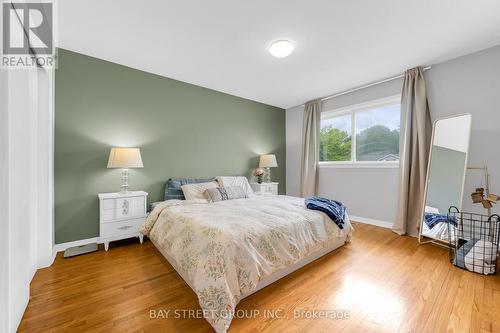 8 Glenbarr Road, St. Catharines, ON - Indoor Photo Showing Bedroom