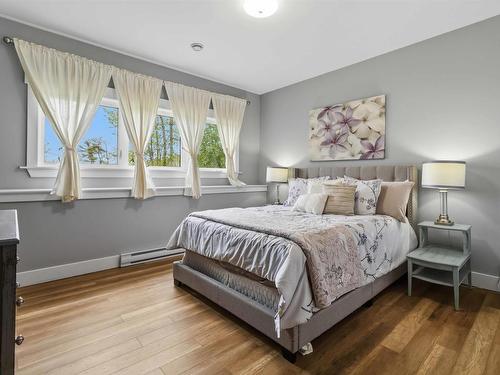 19 Pine Hill Drive, Elmsdale, NS 
