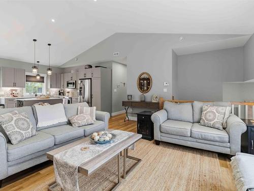 19 Pine Hill Drive, Elmsdale, NS 