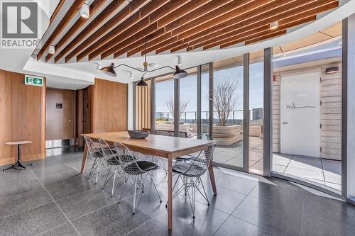 540 320 Granville Street, Vancouver, BC 