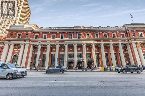 540 320 Granville Street, Vancouver, BC 