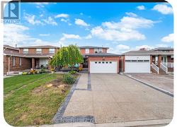 704 BOOKHAM CRESCENT Mississauga, ON L4Z 1T9