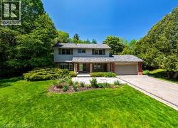 150 MANSFIELD Drive  Ancaster, ON L9G 1M7