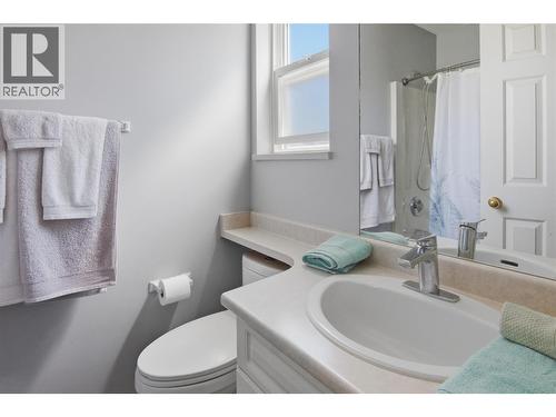87 Thor Drive, Kamloops, BC - Indoor Photo Showing Bathroom