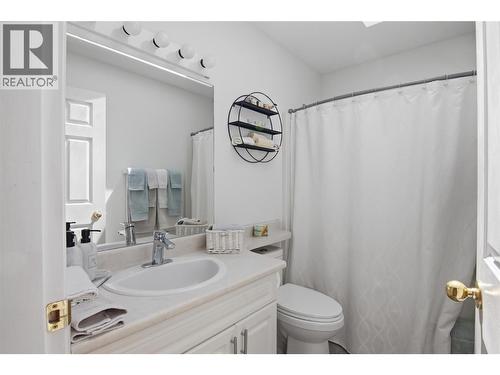 87 Thor Drive, Kamloops, BC - Indoor Photo Showing Bathroom