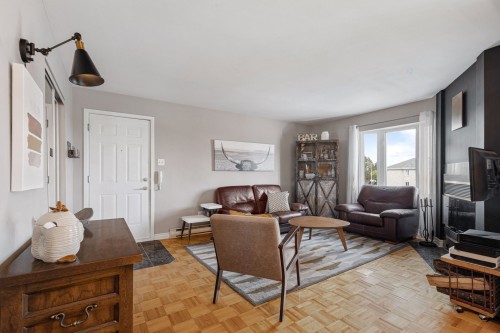 Salon - 301-101 Rue Jules-Phaneuf, Varennes, QC - Indoor Photo Showing Living Room