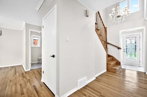 Vue d'ensemble - 18585 Rue Larocque, Montréal (Pierrefonds-Roxboro), QC - Indoor Photo Showing Other Room