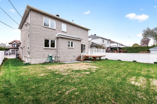 Jardin - 18585 Rue Larocque, Montréal (Pierrefonds-Roxboro), QC - Outdoor With Deck Patio Veranda