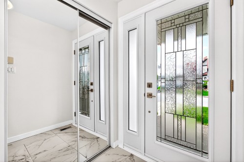 Hall d'entrée/Vestibule - 18585 Rue Larocque, Montréal (Pierrefonds-Roxboro), QC - Indoor Photo Showing Other Room