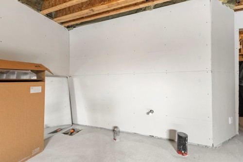 Basement - 71 Rue De Ronsard, Saint-Constant, QC - Indoor