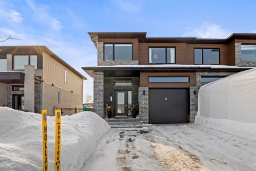 Entry - 71 Rue De Ronsard, Saint-Constant, QC - Outdoor With Facade