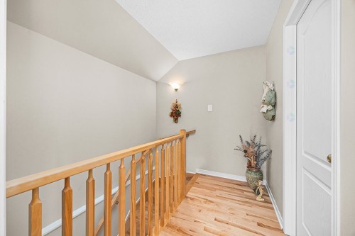 Hall d'entrée/Vestibule - 23 Rue Des Vieux-Moulins, Gatineau (Aylmer), QC - Indoor Photo Showing Other Room