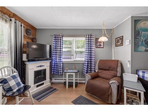 16 Tait Cres, Lakeville, NB 
