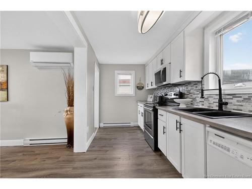 8 Nowlan Ave, Bouctouche, NB 