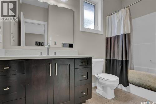 121 Everton Crescent, Moose Jaw, SK - Indoor Photo Showing Bathroom