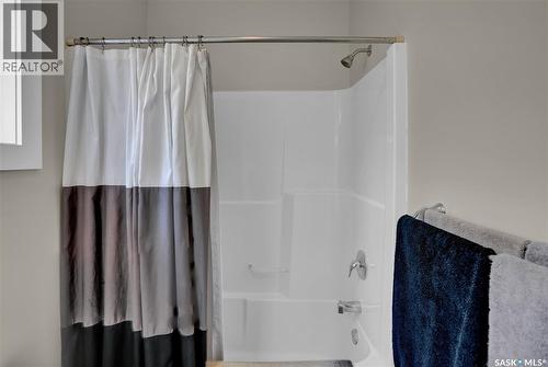 121 Everton Crescent, Moose Jaw, SK - Indoor Photo Showing Bathroom