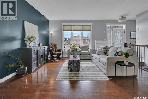 121 Everton Crescent, Moose Jaw, SK - Indoor Photo Showing Living Room