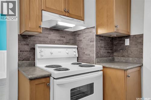 524 7Th Street E, Saskatoon, SK - Indoor Photo Showing Kitchen