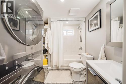 20 Bonita Avenue, Windsor, ON - Indoor Photo Showing Bathroom