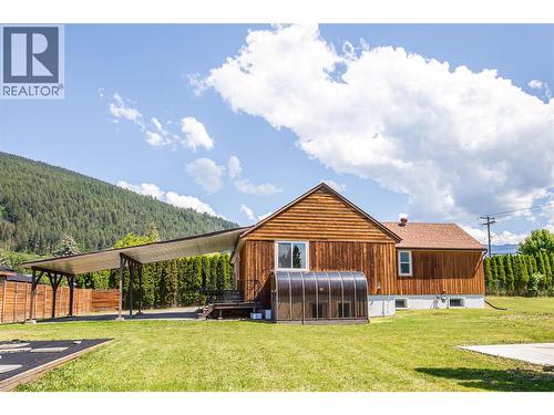 710 Devon Street  Creston, BC V0B 1G6