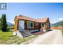 710 Devon Street, Creston, BC  - Outdoor 