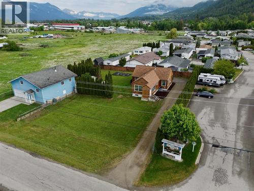 710 Devon Street, Creston, BC - Outdoor With View