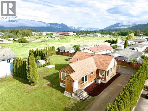 710 Devon Street, Creston, BC - Outdoor With View