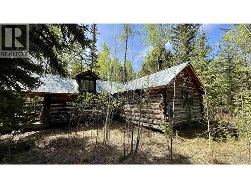 7364 Watch Lake Road, Lone Butte, BC - Outdoor