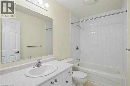 619 Wild Ginger Avenue Unit# C15 & #C16, Waterloo, ON - Indoor Photo Showing Bathroom