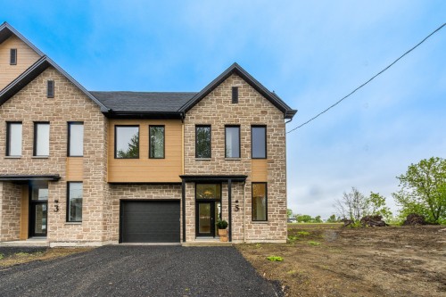 5 Rue Loiselle  Saint-Mathias-Sur-Richelieu, QC J3L 6B9