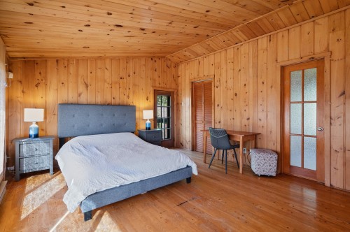 Master Bedroom - 891 Ch. Du Moulin, Sainte-Adèle, QC - Indoor Photo Showing Bedroom