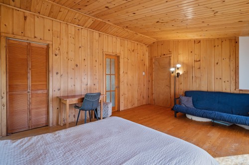 Master Bedroom - 891 Ch. Du Moulin, Sainte-Adèle, QC - Indoor Photo Showing Bedroom