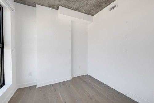 Chambre à coucher - 2203-245 Boul. Robert-Bourassa, Montréal (Ville-Marie), QC - Indoor Photo Showing Other Room